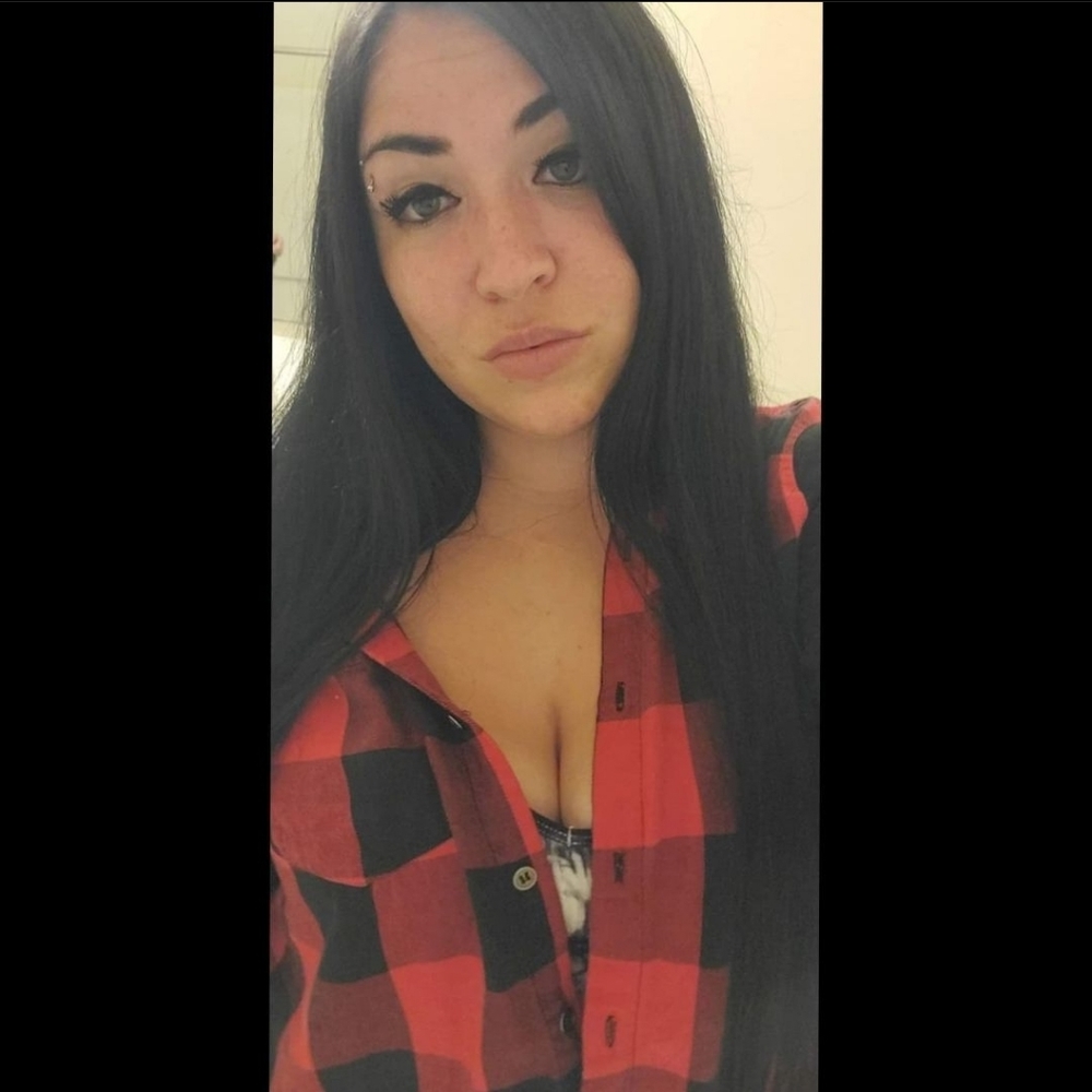 Meet your Posher, Kataya